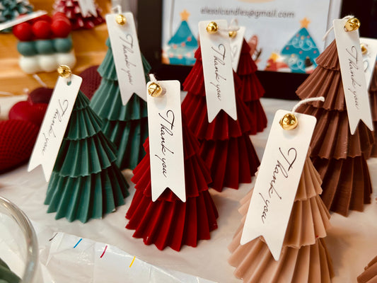 ✨ Elegant Layered Christmas Tree Candle